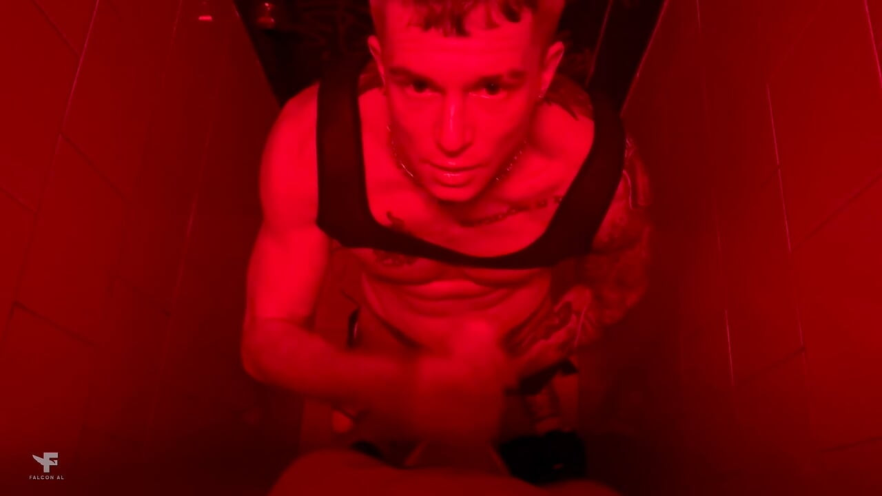 I fucked a twink hard in the toilet of a club - he moans and takes cum in his ass