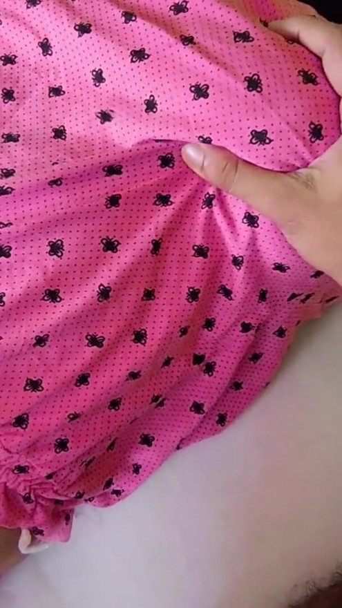 Behen ko Choda jab ghar pe koi nahi tha - First time fucked my Step Sister while giving him shoulder massage | Clip 1