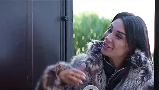 Freya Ferrari: Die Influencerin wird auf einem TableLive in den arsch gefickt