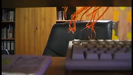 Azgın olgun bayan oyuncu seçmelerinde arkadan sikiliyor