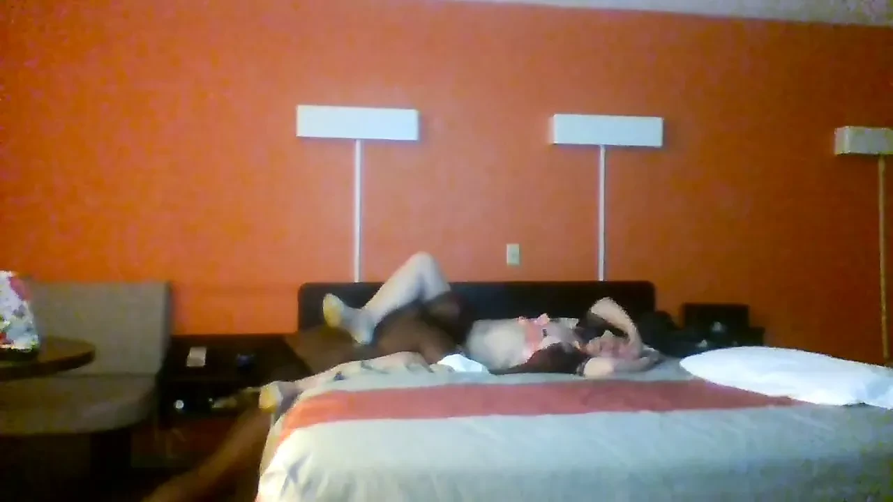 wife split roasted in motel