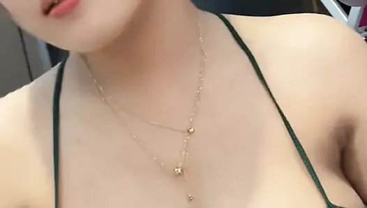 Accompanying my sister-in-law cleaned the house made me feel bad