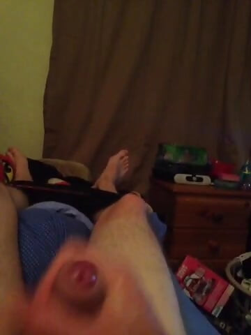 Cum quickly before the parents get back