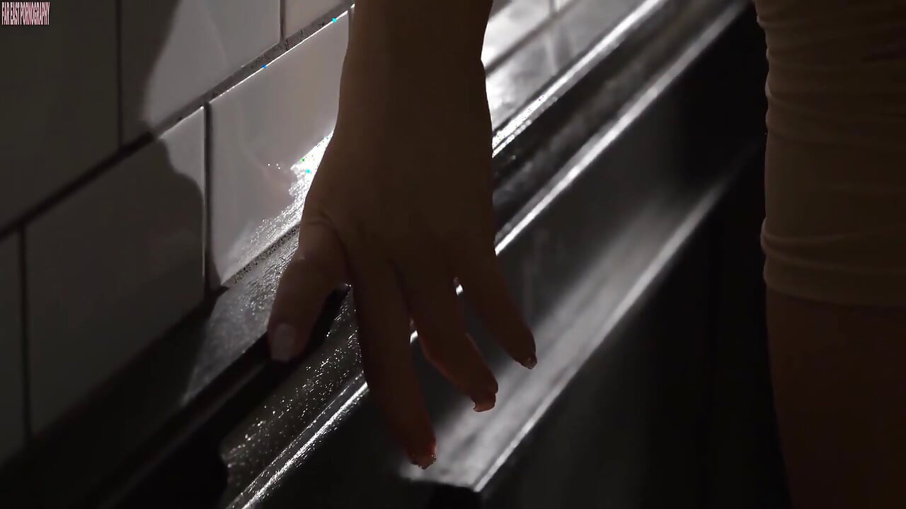 Želja zrači svaki centimetar njenog tela -deo1