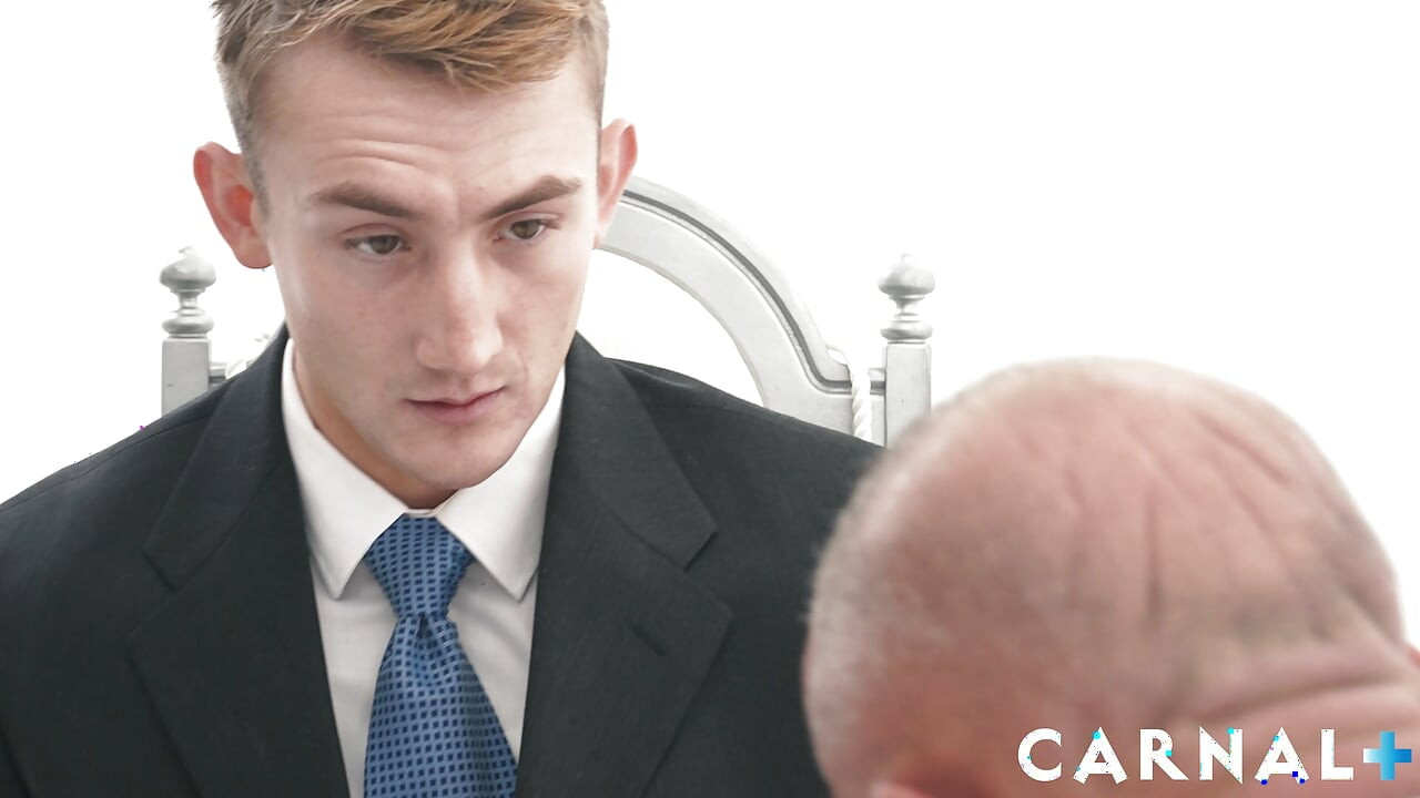 MasonicBoys - Cute innocent twink Colton Fox seduced by suited DILF