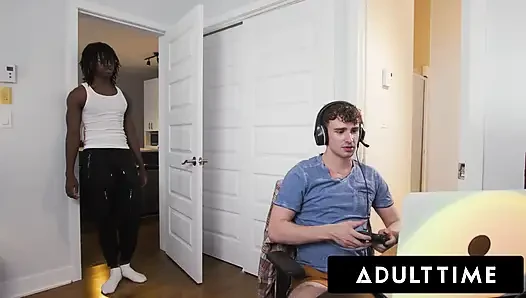 ADULT TIME - Gamer Ryan Jacobs & Roommate Jade Desire Turn Shoulder Massage Into Jerk Off Session