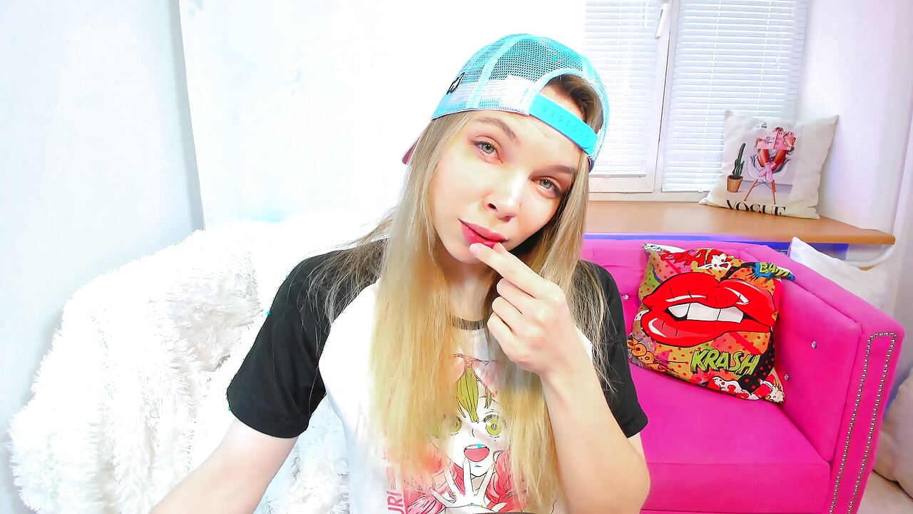 Custom Step-stepdaughter Steals Stepdaddy's Wallet 4K