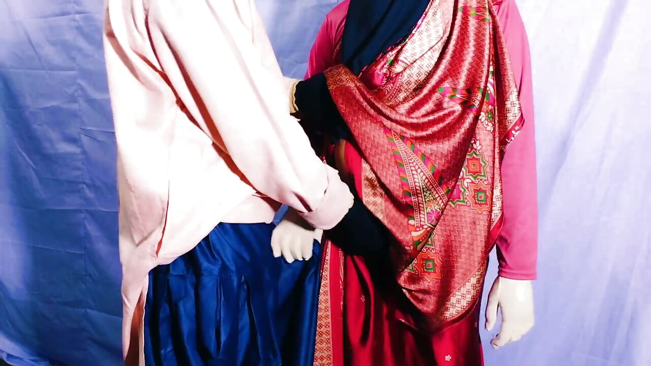 A Indian female tenant pays her house rent by having sexual intercourse with the landlord