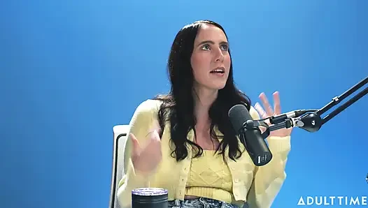 Cadence Lux: Authentische orgasmen & Selbstvertretung