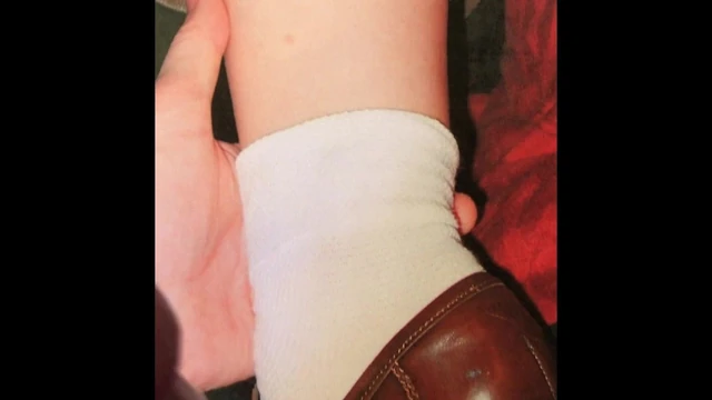 Cum Tribute Leg Cleavage