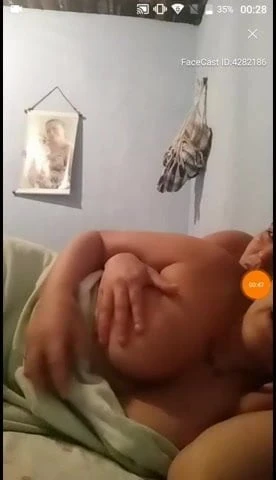 Lesbicas se exibindo na live