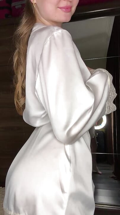 NickiLike βίντεο