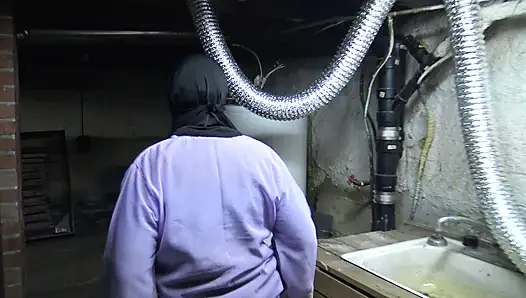 Asker azgın Müslüman karısını göt deliğinden sikiyor