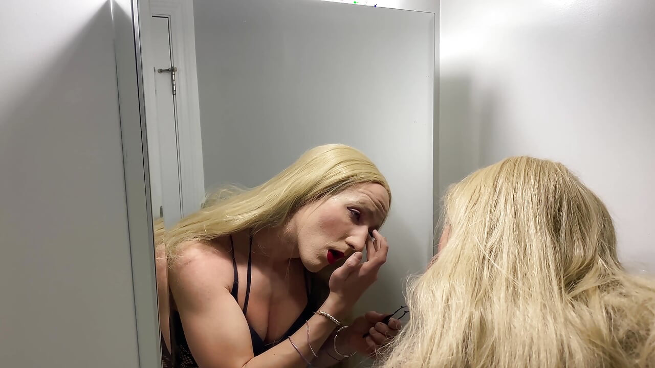 完全男性到女性變裝轉變