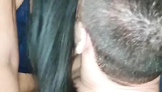 Olgun Venezuelalı prezervatifsiz Kolombiyalı yarağa biniyor