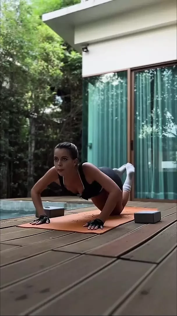 Krist_Emmy video