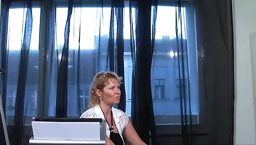 Зрелая Милфа-блондинка За 40 Соблазняет И Жестко Трахается