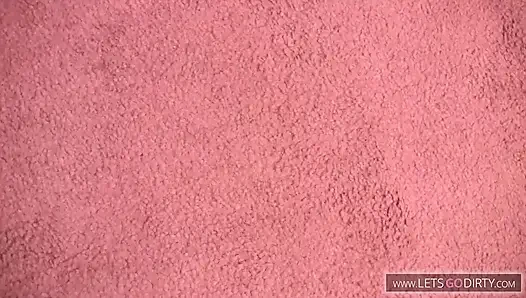 Wanna fuck this hairy pussy