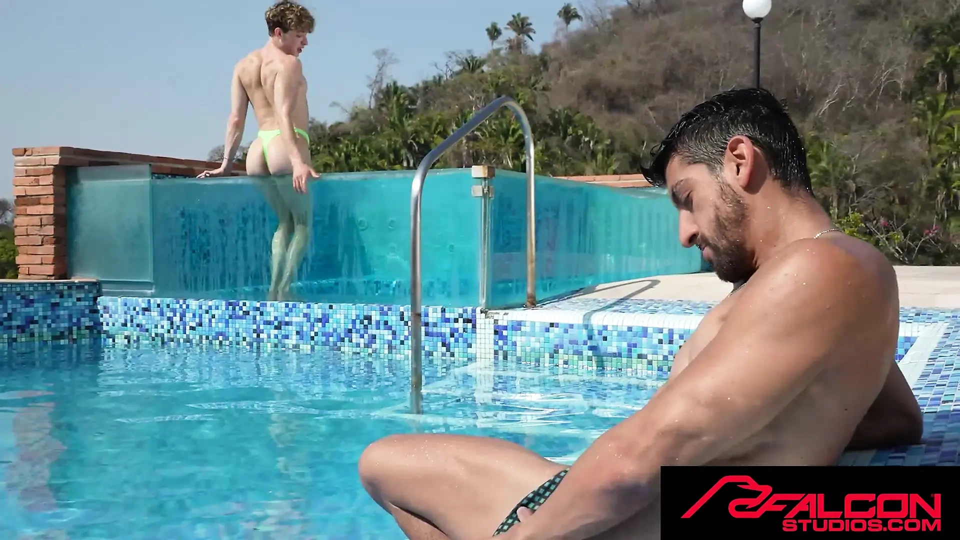 FALCON STUDIOS – Danny Fantasy Barebacked by Hunk Alessandro in Glass Elevator
