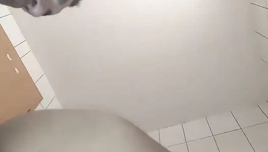 Моя сводная сестра любит посещения в душе