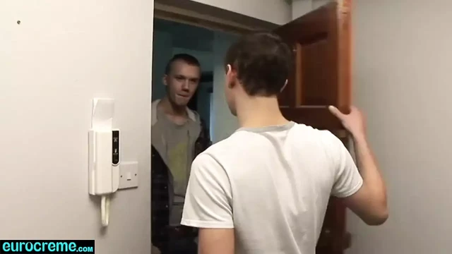 Eurocreme.com - Bottom twink Takes Huge Dick
