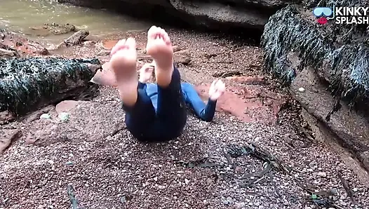 Salty wetsuit toe emiyor sürtük