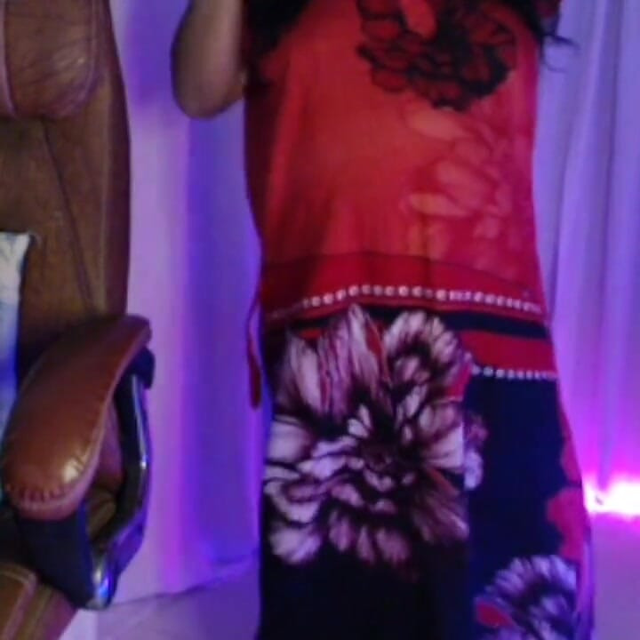 Pretend Like Your in Work. Hot Sexy.