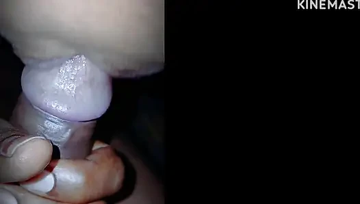 Gadis sekolah gemuk yang imut terjebak dalam situasi yang aneh