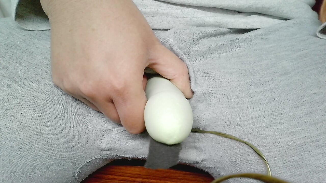 Lateks eldiven giyerken çoklu orgazm