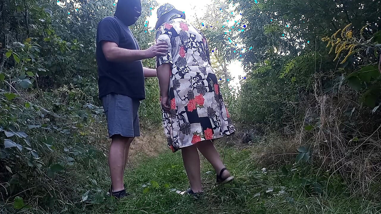 0053 Submissive Female Training Outdoors