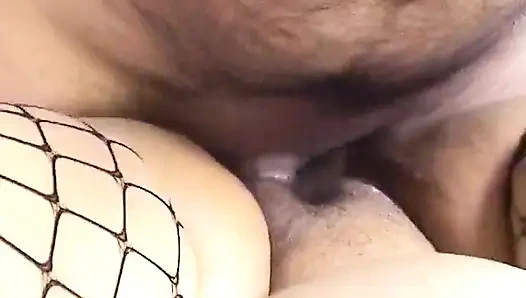 Fileli obez kadın gözlüklü bir iş tarafından yarak alıyor