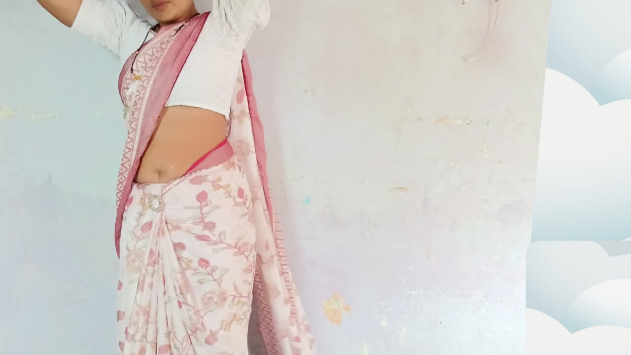 Beautiful stepsister taking off her saree blouse Brother looking for sex alone in the room Brother saw sister completely naked with a pimp body and pearly ass