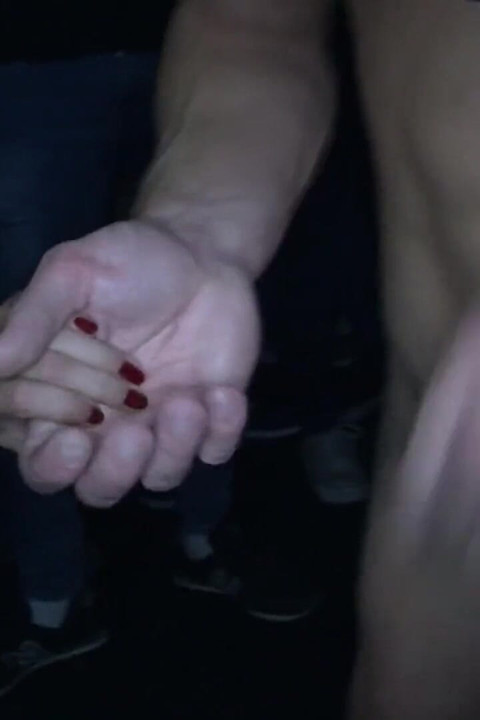 מזיין בין אנשי הסלון הארוטי של ברצלונה