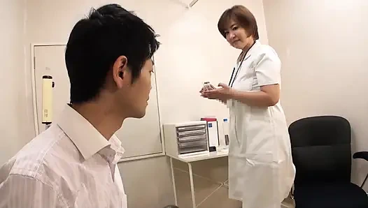 Wanita semok ini dientot habis-habisan di kantor sampai dicrot di dalam