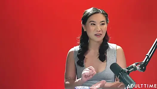 Kimmy kimm menaklukkan malu & menjual celana dalam bekas | Podcast Khusus Orang Dewasa