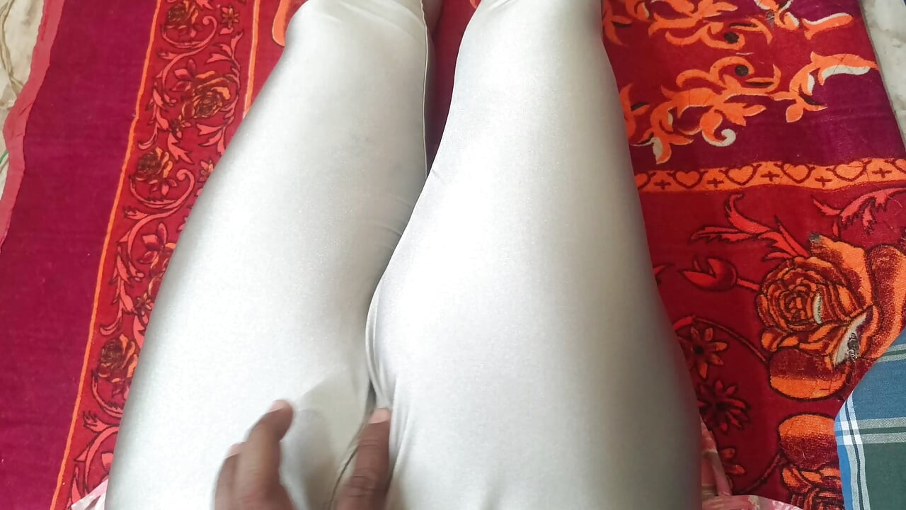 Step sister hot romance in bed