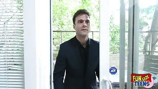 FunSize tinejdžeri - sitnu devojku jako jebu 2 momka u trojci