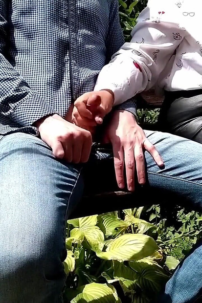 Risk! He Took His Dick Out in Front of a Sexy Mommy. Mature Mommy Made Him Cum!