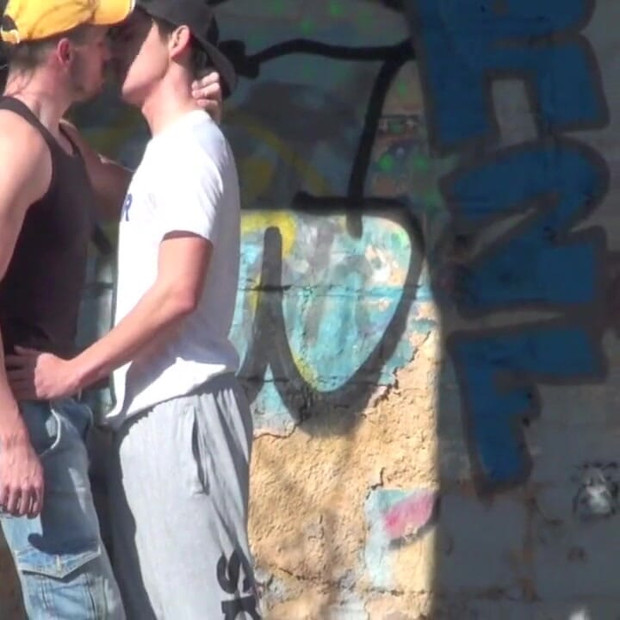 Asian girl fucked by Enzo Rimenez outdoor