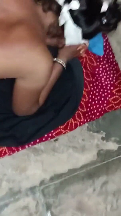 Ek bistar per Meri sauteli bahan Ko Maine apna bada land munh mein dekhkar khoob chuswaya Meri sauteli bahan jordar land chusti hai | Clip 2