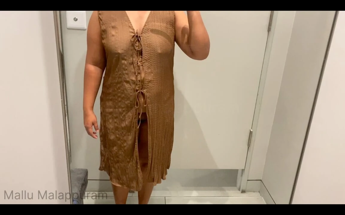 Mallu Girl Trying Sexy Dresses From Room and Fingering, Malappuram, Kerala