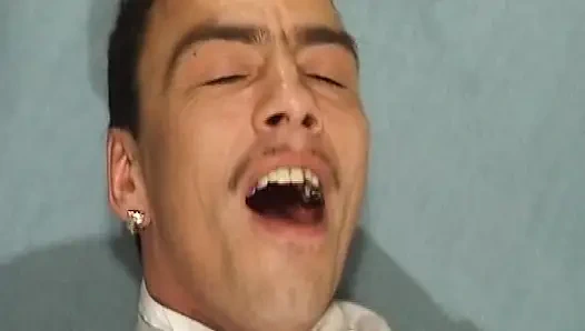 Tante seksi jerman ini nggak sanggup ngentot kontol ini sebelum dientot habis-habisan