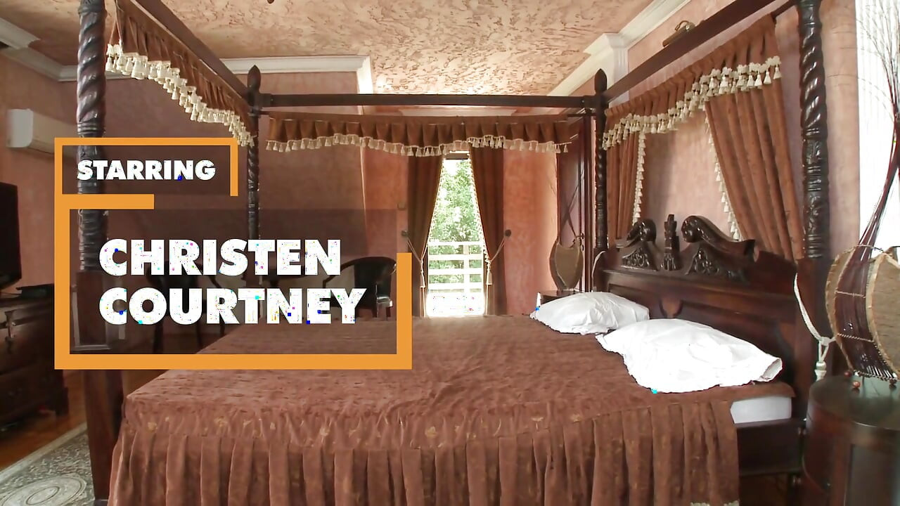 Christen Courtney, blonde coquine et élégante, dans une sexcapade anale à l'hôtel - itsPOV