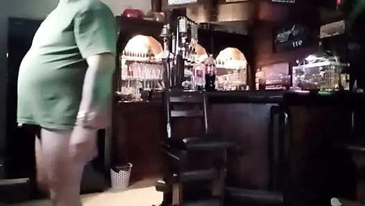 Kerudung merah kecil pirang mendapatkan cinta