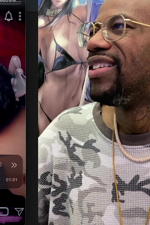 Sıkı kel amcık Kiriko ıslak amcığıyla oynarken D.va izliyor