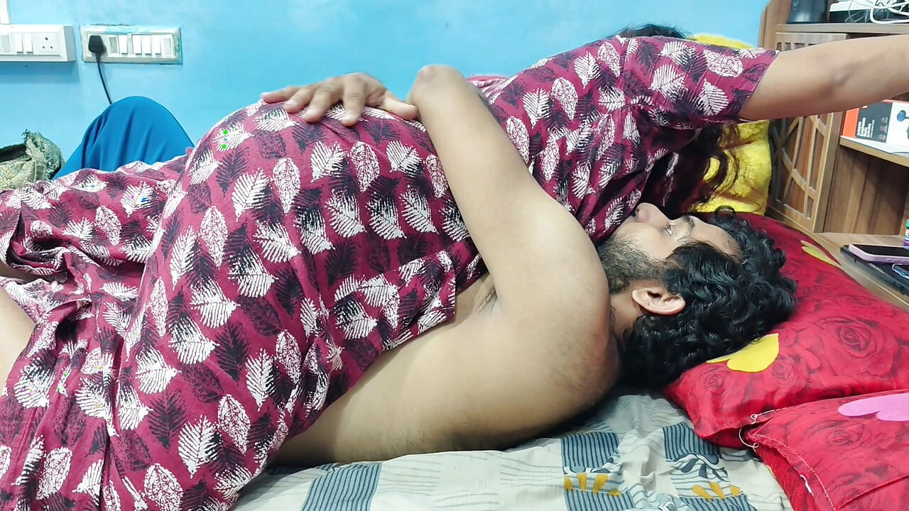 Mallu hot girl boobs suck and nipple lick