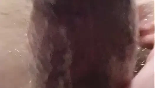 Dilinize büyük miktarda precum