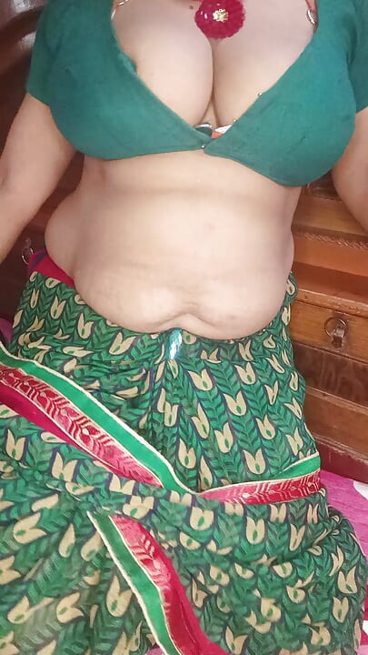 I want big black dick... Indian bbw wife saree dance and nude show