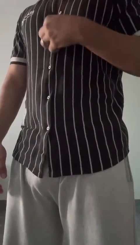 Horny Indian Twink Prepares for Grindr Daddy, Secret Wank & First Online Cumshot