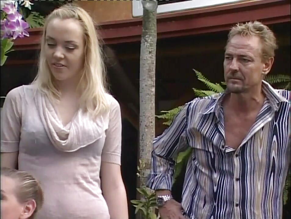 Nimfomane blonde fantastice călăresc pule uriașe și se bucură